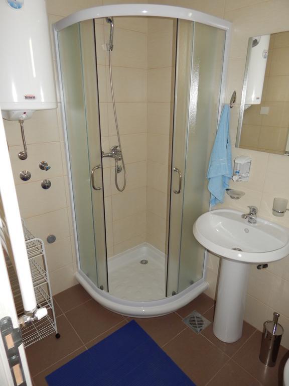 Apartments Center Kg Kragujevac Cameră foto